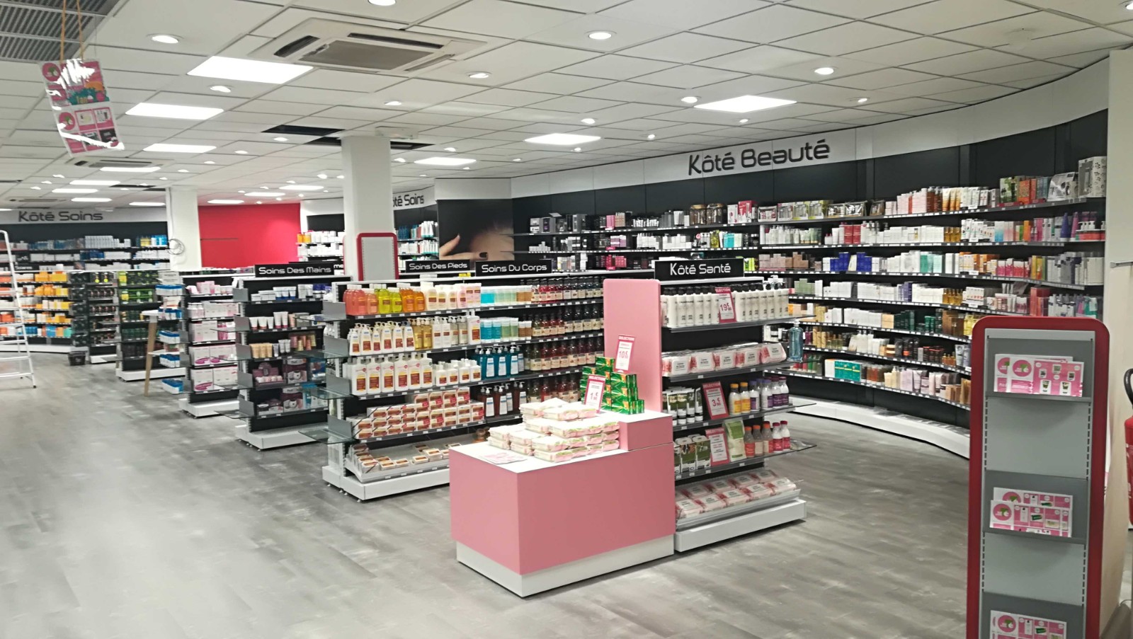 Pharmacy Store Shelving